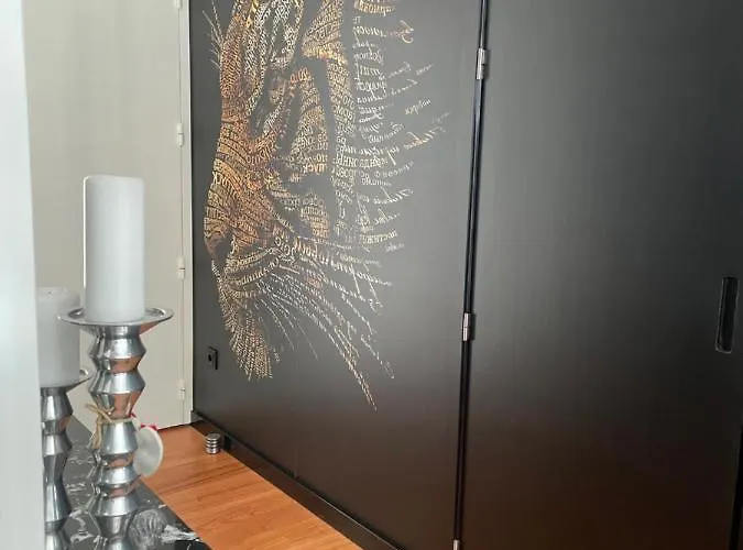 Wonderful House Between The Sea And The Forest